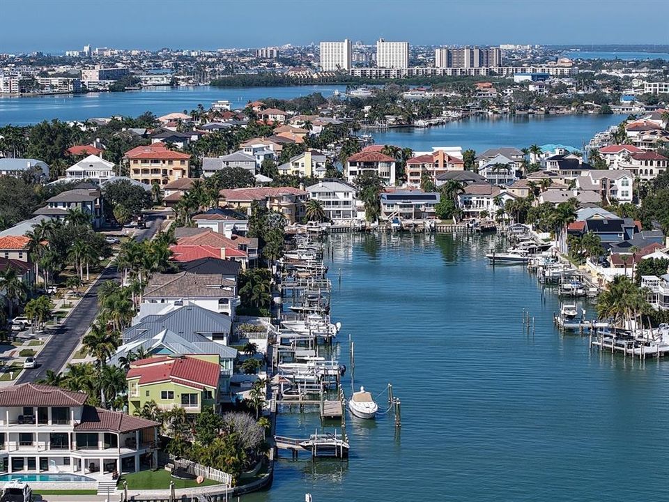 For Sale: $1,800,000 (4 beds, 3 baths, 3000 Square Feet)