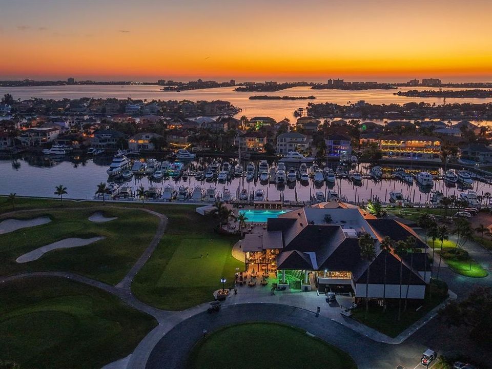 For Sale: $1,800,000 (4 beds, 3 baths, 3000 Square Feet)