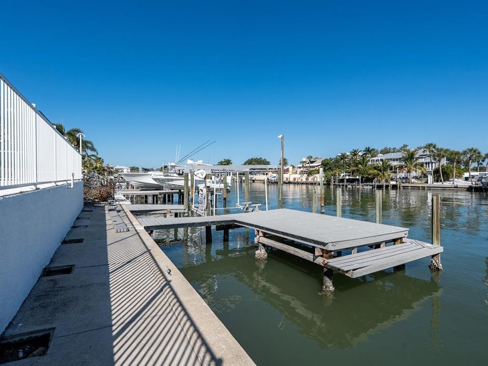 For Sale: $1,800,000 (4 beds, 3 baths, 3000 Square Feet)