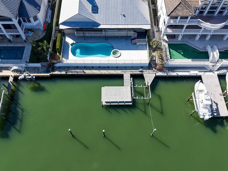 For Sale: $1,800,000 (4 beds, 3 baths, 3000 Square Feet)