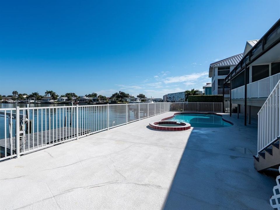 For Sale: $1,800,000 (4 beds, 3 baths, 3000 Square Feet)