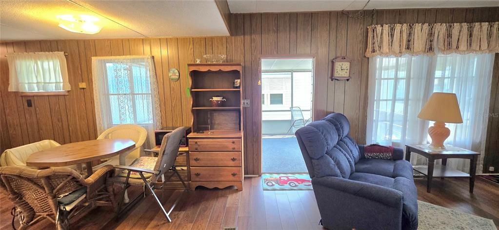 En Venta: $92,500 (2 camas, 1 baños, 672 Pies cuadrados)