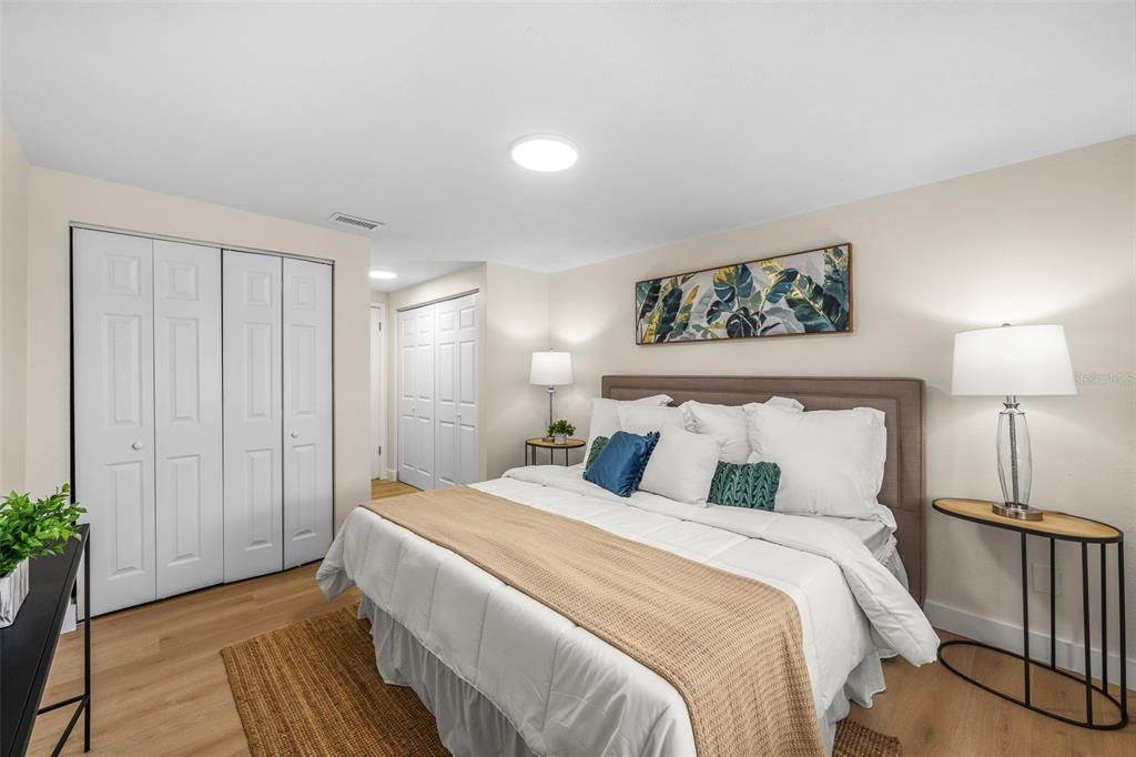 合同活跃: $369,990 (4 贝兹, 2 浴室, 1420 平方英尺)