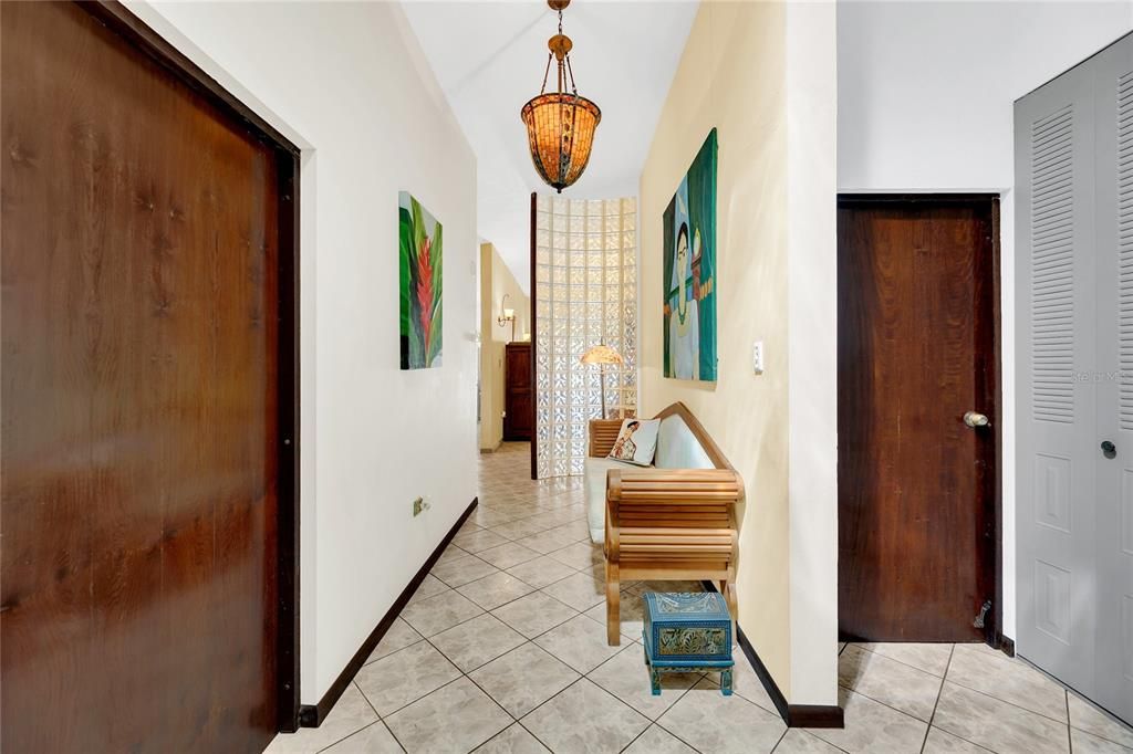 For Sale: $600,000 (6 beds, 5 baths, 3726 Square Feet)