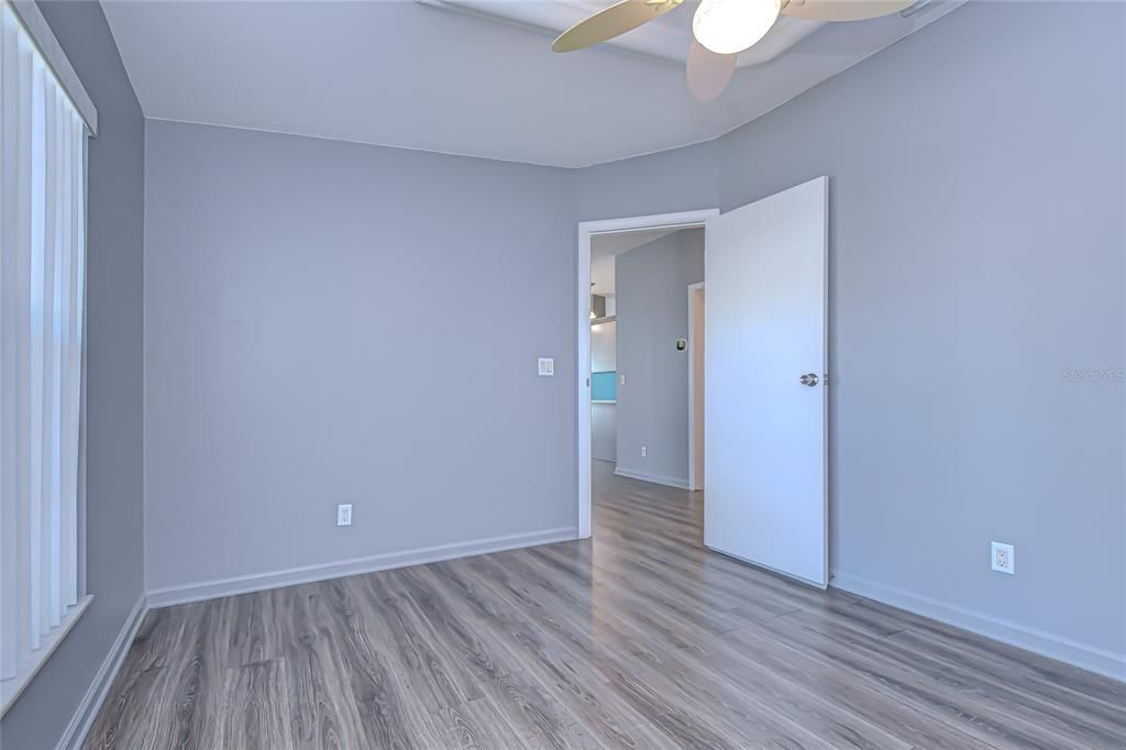 Под контрактом: $209,900 (2 спален, 2 ванн, 1581 Квадратных фут)