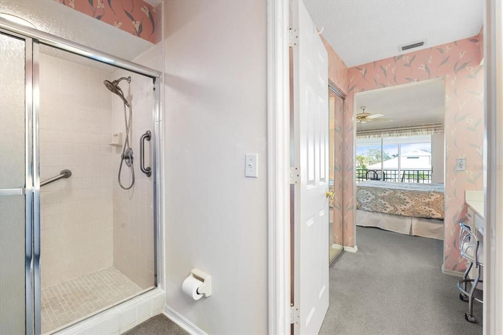 For Sale: $349,900 (2 beds, 2 baths, 1134 Square Feet)