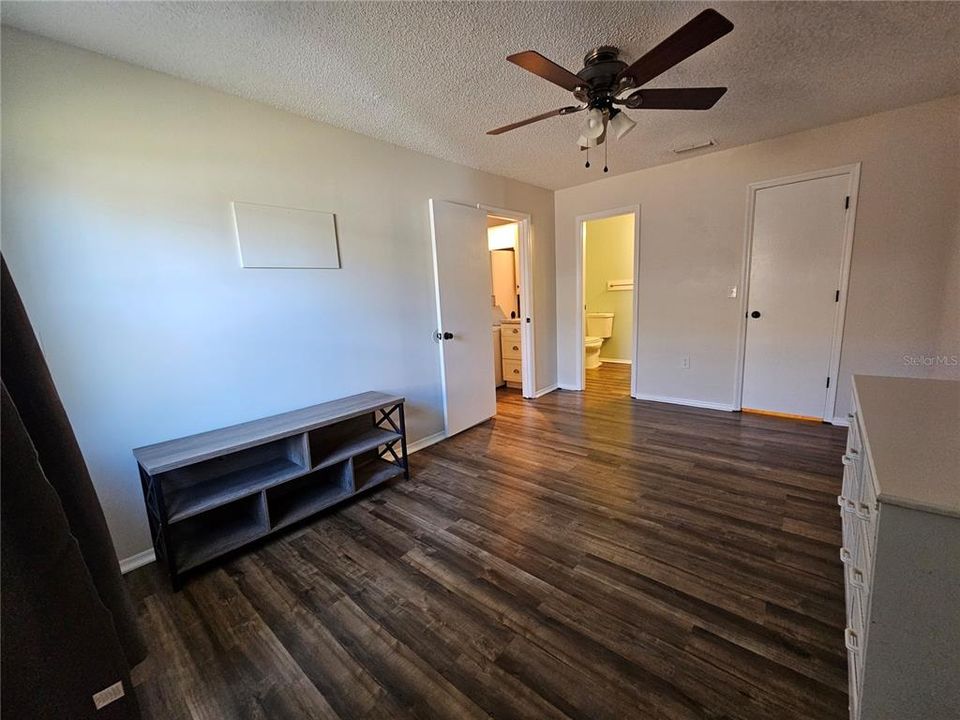 For Rent: $1,650 (2 beds, 2 baths, 957 Square Feet)