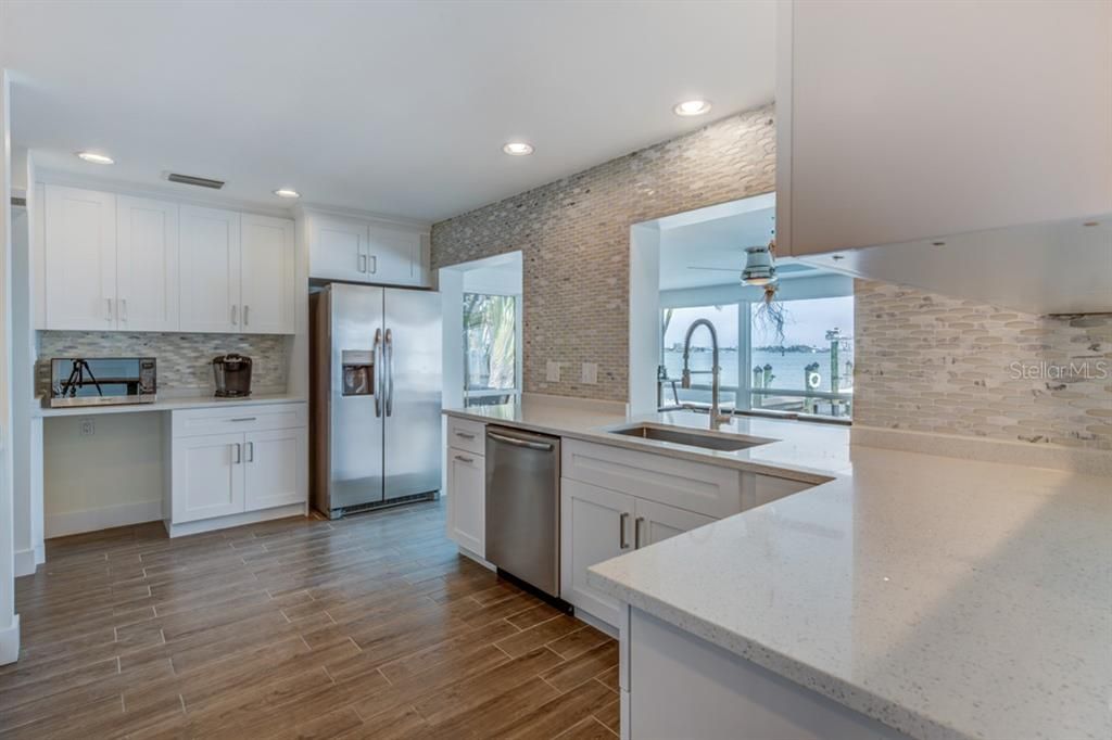 En Venta: $1,745,000 (4 camas, 2 baños, 2793 Pies cuadrados)