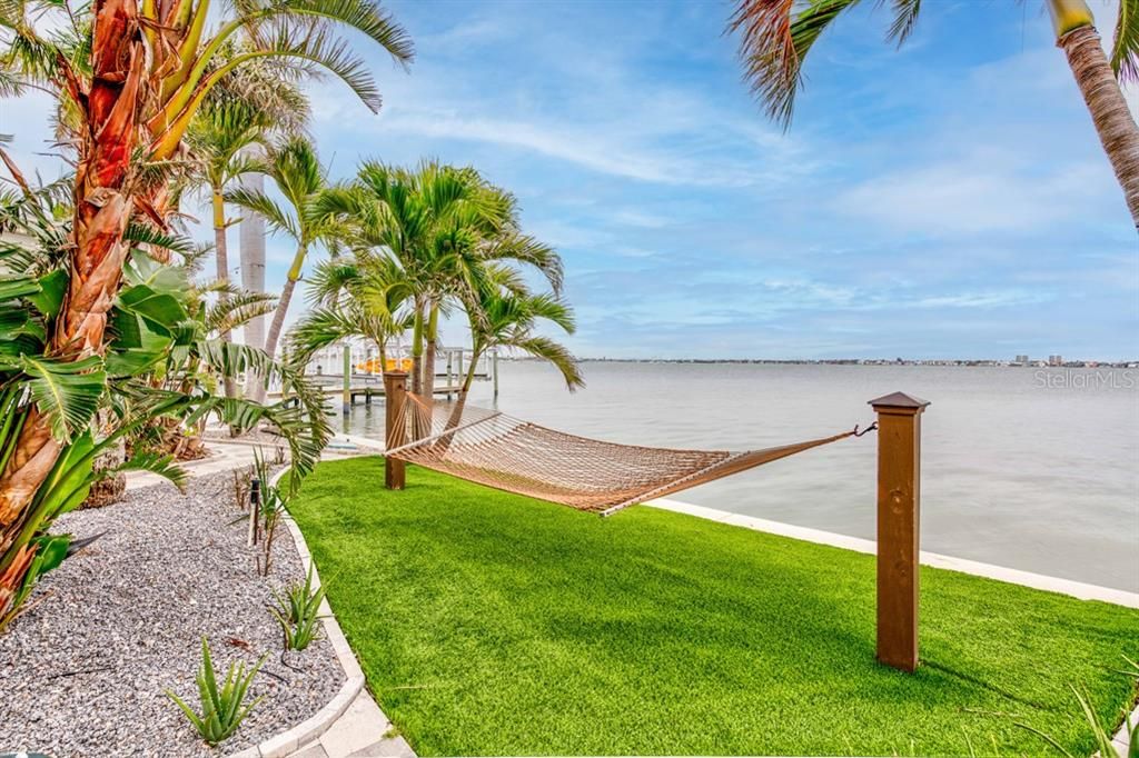 En Venta: $1,745,000 (4 camas, 2 baños, 2793 Pies cuadrados)