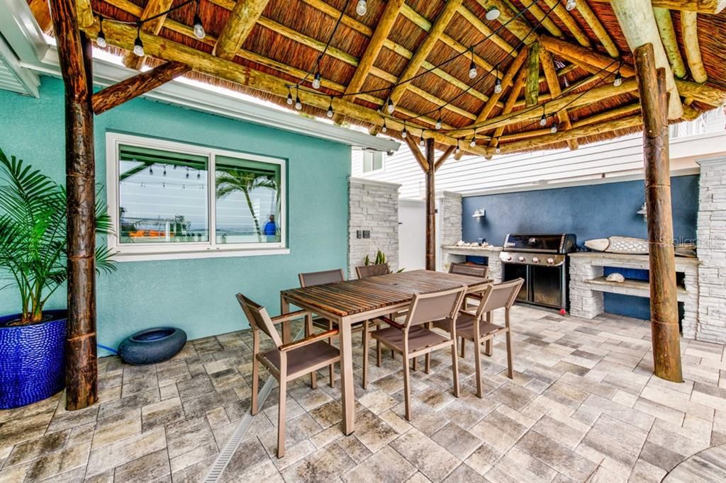 En Venta: $1,745,000 (4 camas, 2 baños, 2793 Pies cuadrados)