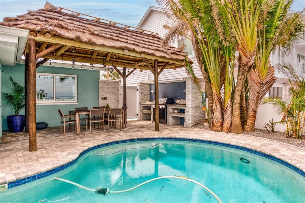 En Venta: $1,745,000 (4 camas, 2 baños, 2793 Pies cuadrados)