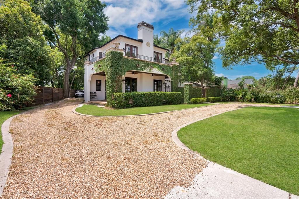 For Rent: $8,500 (4 beds, 3 baths, 2476 Square Feet)