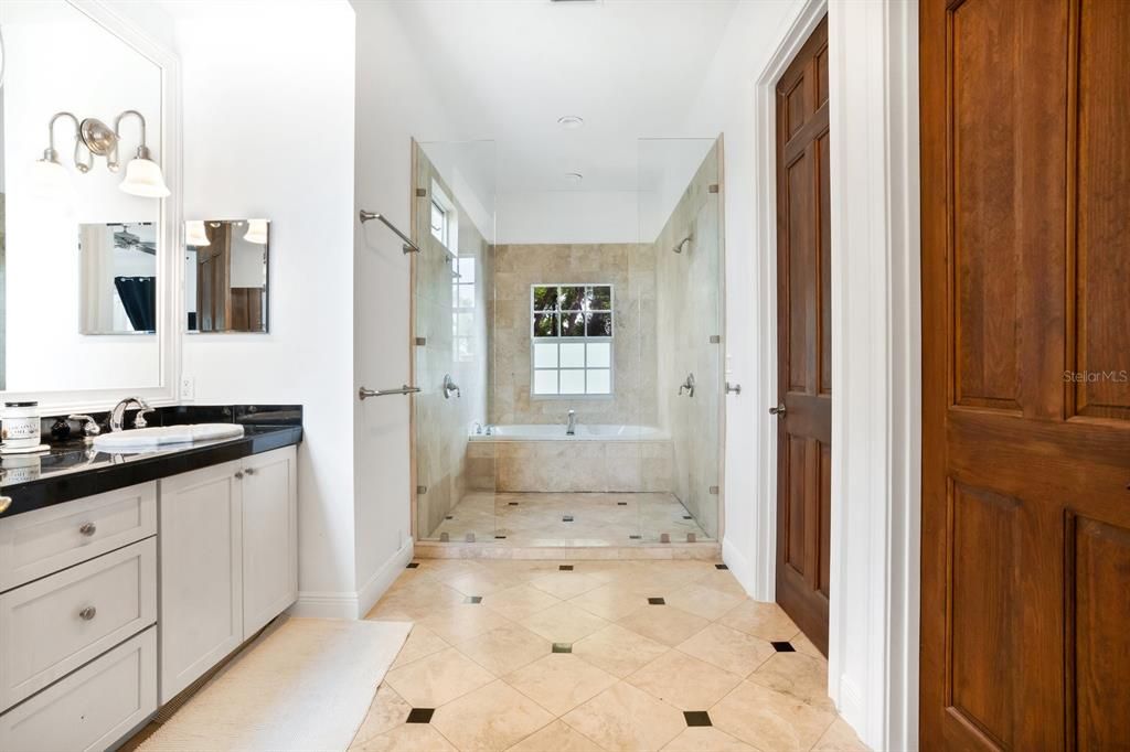 For Rent: $8,500 (4 beds, 3 baths, 2476 Square Feet)