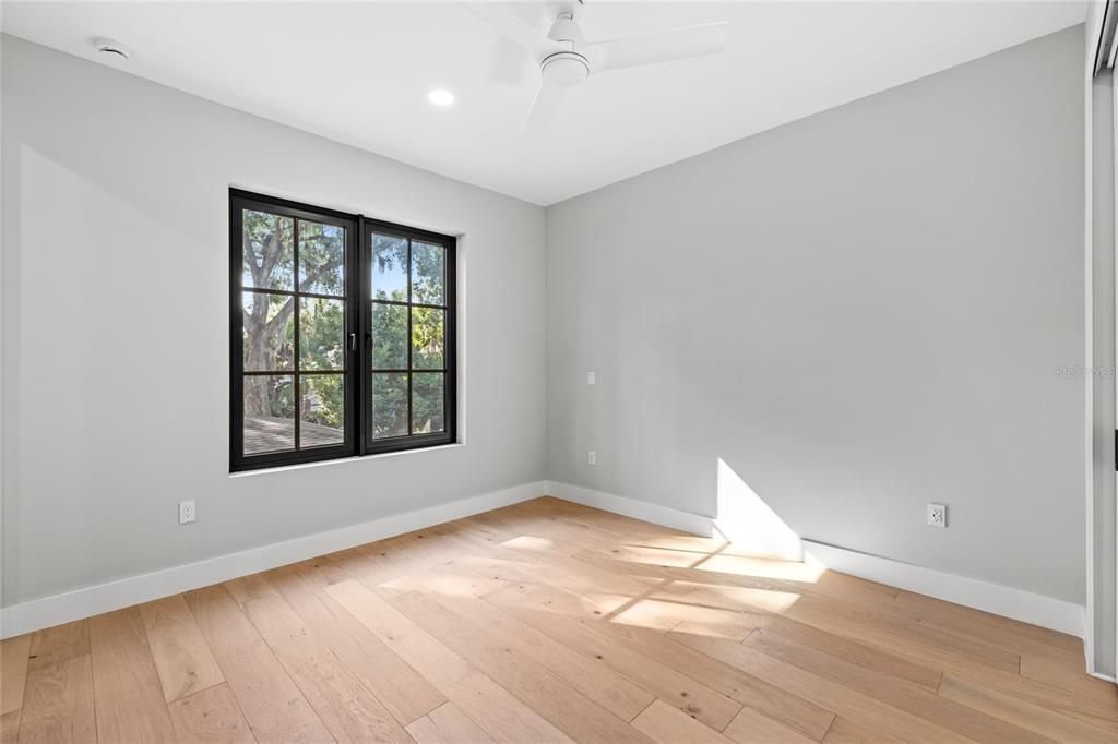 待售: $1,299,000 (5 贝兹, 4 浴室, 3238 平方英尺)