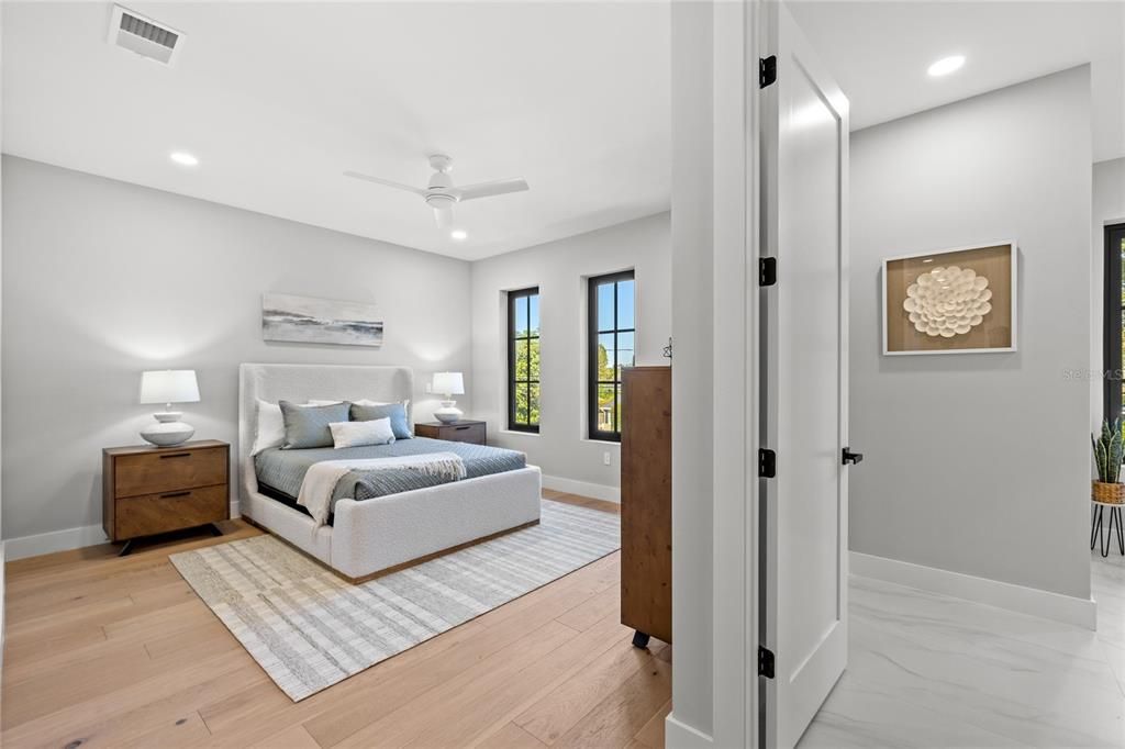 待售: $1,299,000 (5 贝兹, 4 浴室, 3238 平方英尺)