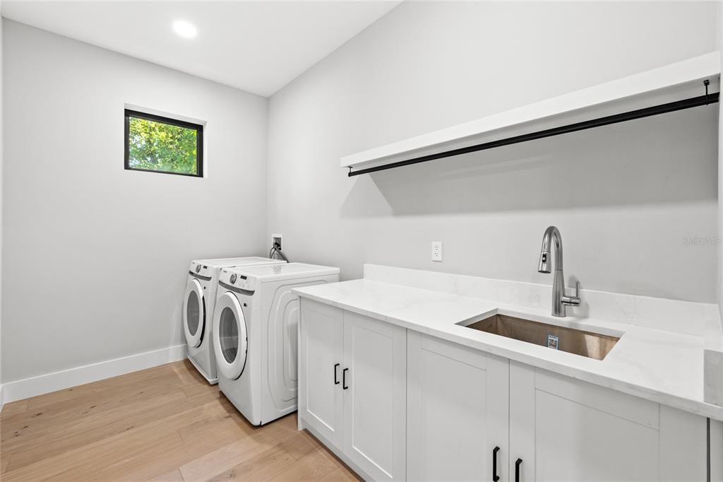 待售: $1,299,000 (5 贝兹, 4 浴室, 3238 平方英尺)