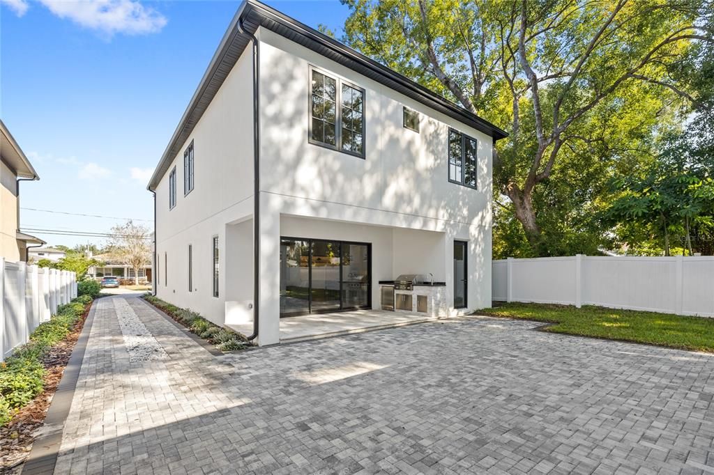 待售: $1,299,000 (5 贝兹, 4 浴室, 3238 平方英尺)