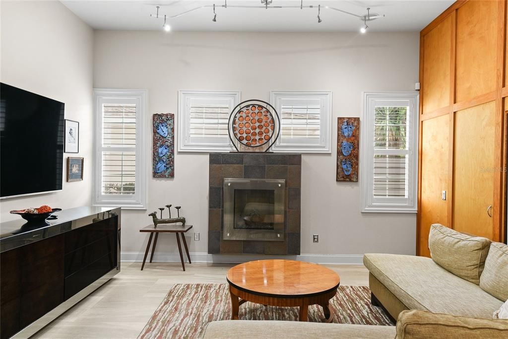 На продажу: $1,200,000 (3 спален, 2 ванн, 2550 Квадратных фут)