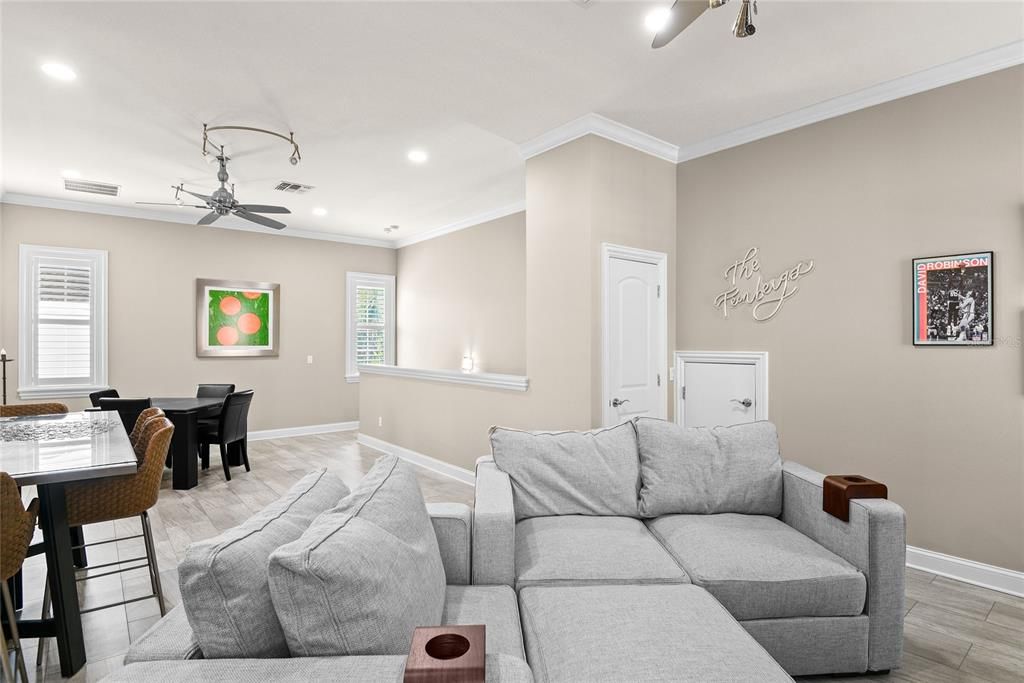 На продажу: $1,200,000 (3 спален, 2 ванн, 2550 Квадратных фут)