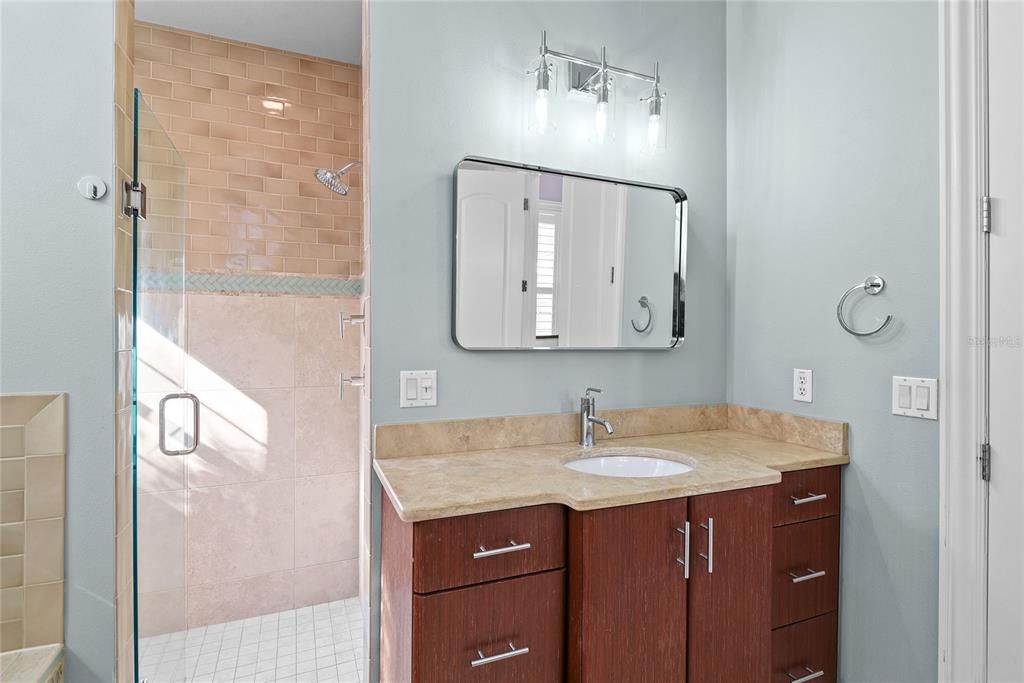 На продажу: $1,200,000 (3 спален, 2 ванн, 2550 Квадратных фут)