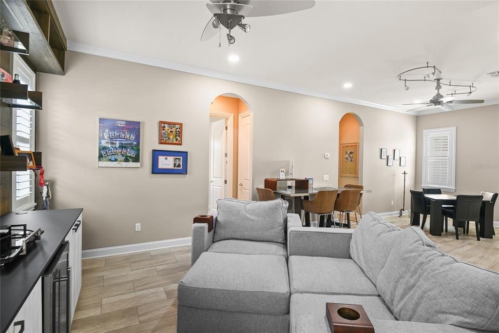 На продажу: $1,200,000 (3 спален, 2 ванн, 2550 Квадратных фут)