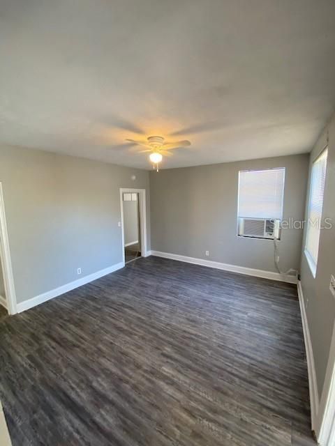 В аренду: $1,895 (3 спален, 1 ванн, 1896 Квадратных фут)