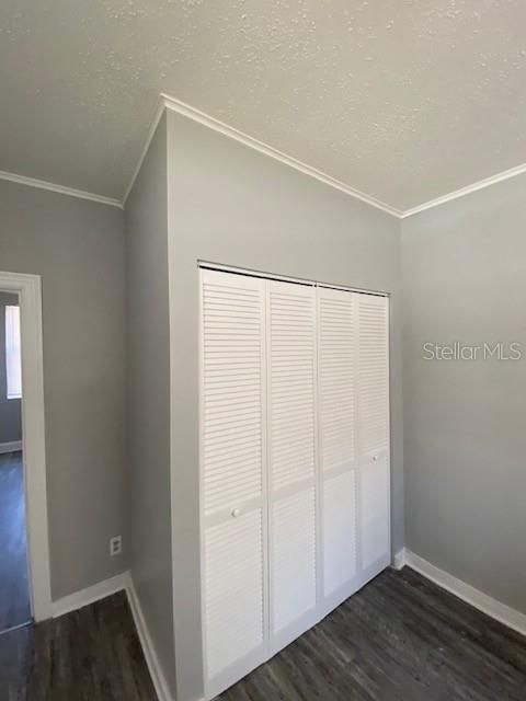 В аренду: $1,895 (3 спален, 1 ванн, 1896 Квадратных фут)