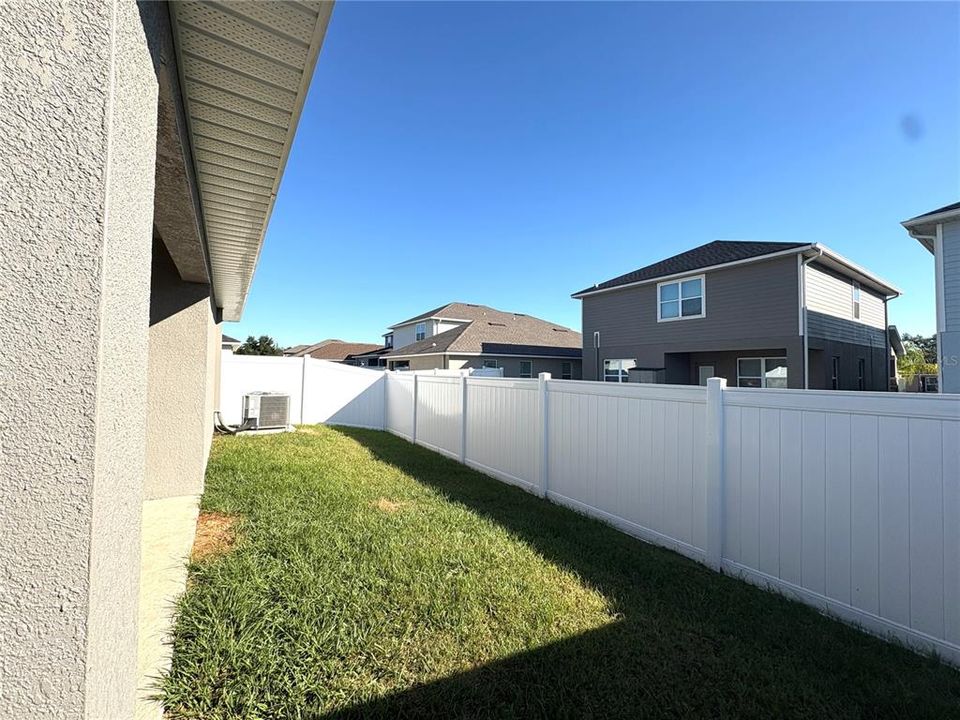 For Rent: $2,095 (3 beds, 2 baths, 1418 Square Feet)