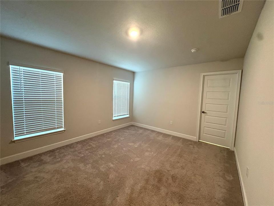 For Rent: $2,095 (3 beds, 2 baths, 1418 Square Feet)