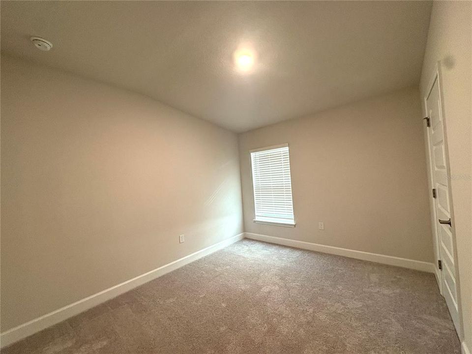 For Rent: $2,095 (3 beds, 2 baths, 1418 Square Feet)