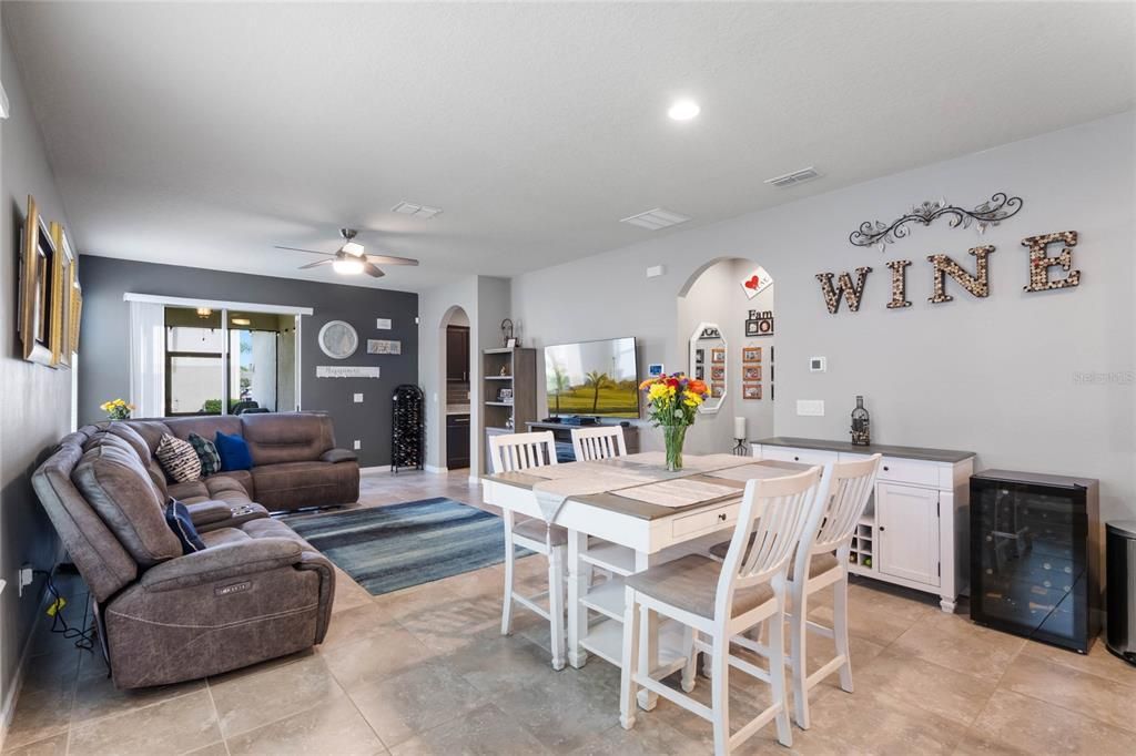 В аренду: $2,800 (3 спален, 2 ванн, 1685 Квадратных фут)