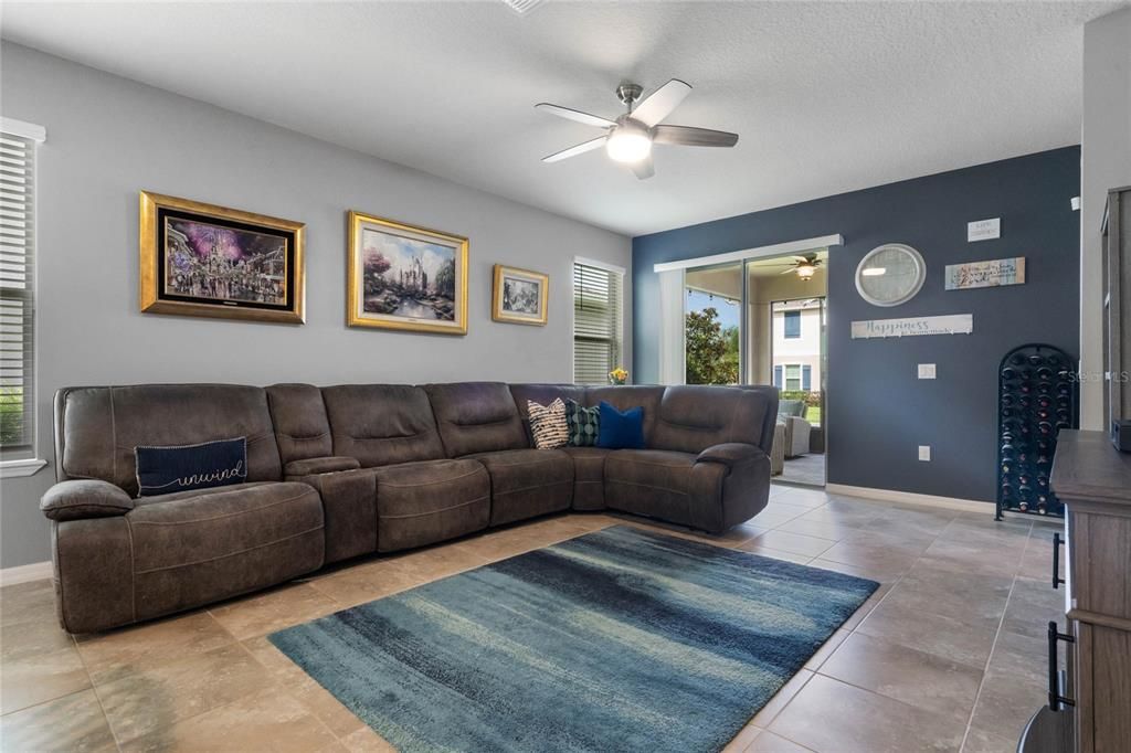 В аренду: $2,800 (3 спален, 2 ванн, 1685 Квадратных фут)