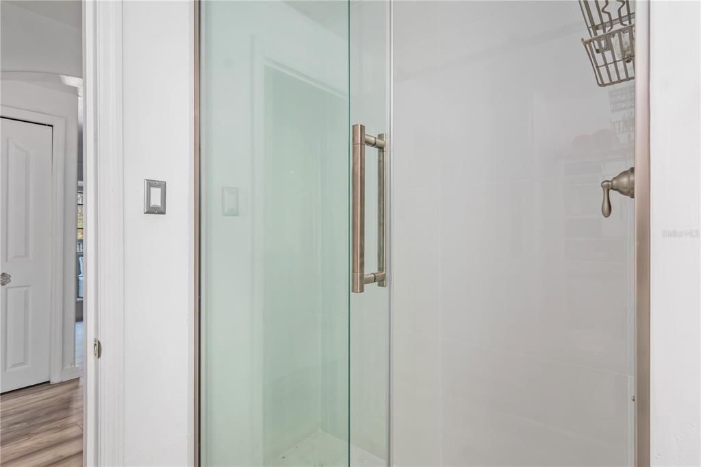 For Sale: $450,000 (3 beds, 2 baths, 1364 Square Feet)