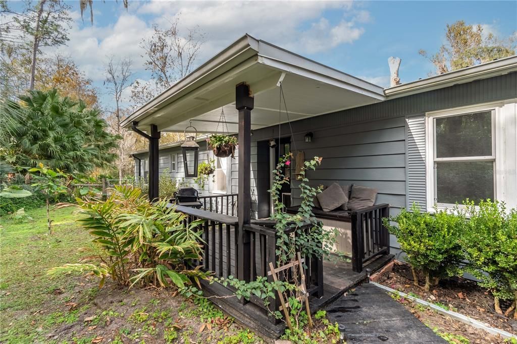 For Sale: $450,000 (3 beds, 2 baths, 1364 Square Feet)