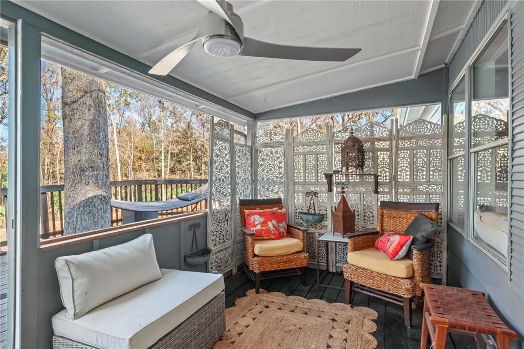 For Sale: $450,000 (3 beds, 2 baths, 1364 Square Feet)