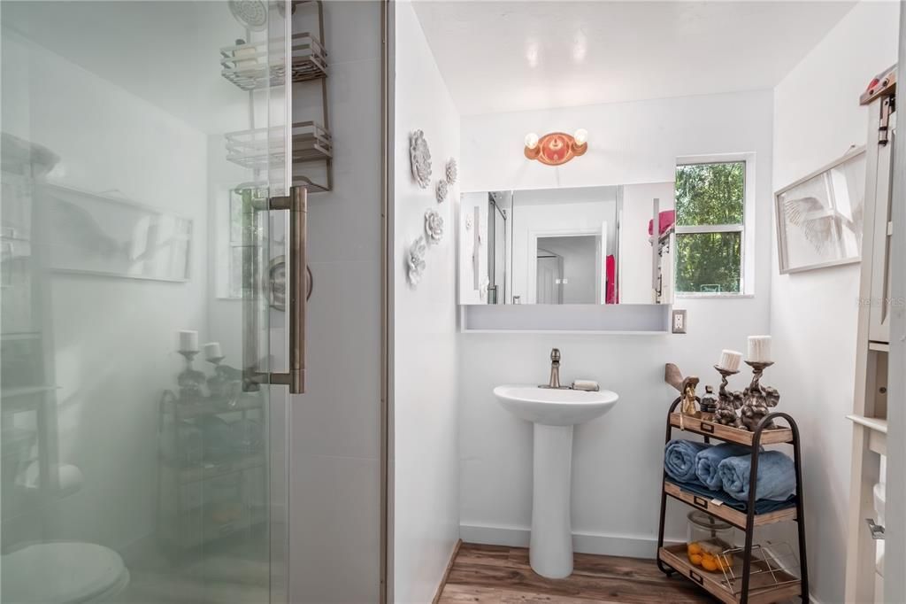 For Sale: $450,000 (3 beds, 2 baths, 1364 Square Feet)