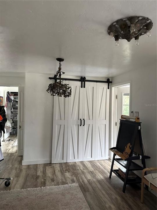 For Sale: $450,000 (3 beds, 2 baths, 1364 Square Feet)