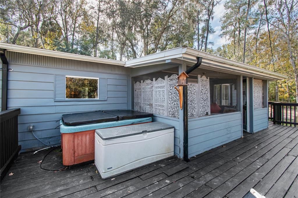 For Sale: $450,000 (3 beds, 2 baths, 1364 Square Feet)