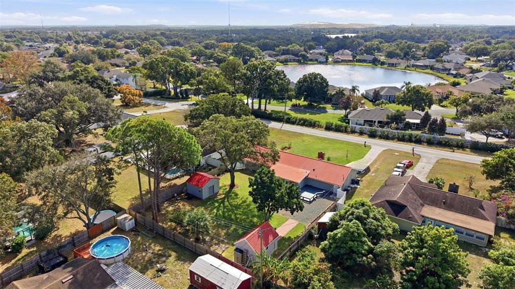 Activo con contrato: $399,000 (4 camas, 2 baños, 2082 Pies cuadrados)