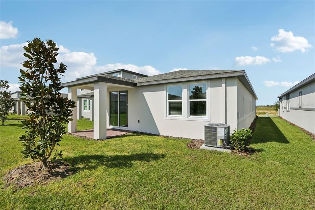 На продажу: $312,980 (4 спален, 2 ванн, 1607 Квадратных фут)