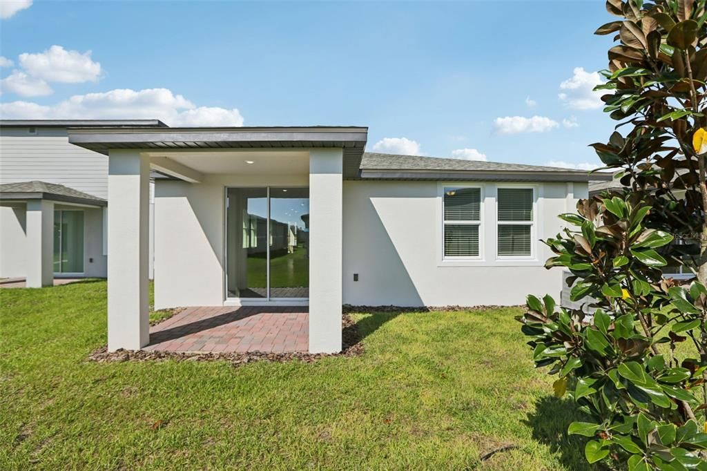 На продажу: $312,980 (4 спален, 2 ванн, 1607 Квадратных фут)