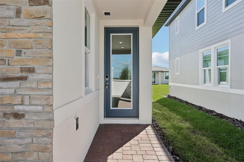 На продажу: $312,980 (4 спален, 2 ванн, 1607 Квадратных фут)