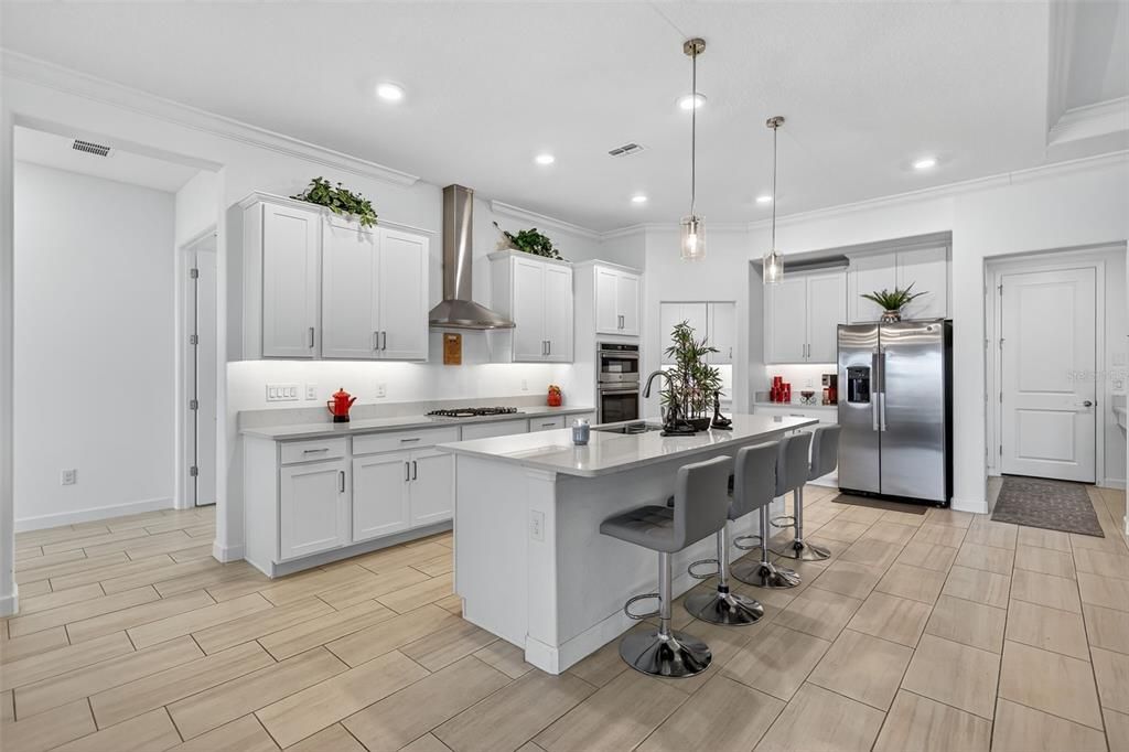 For Sale: $619,999 (4 beds, 3 baths, 2805 Square Feet)