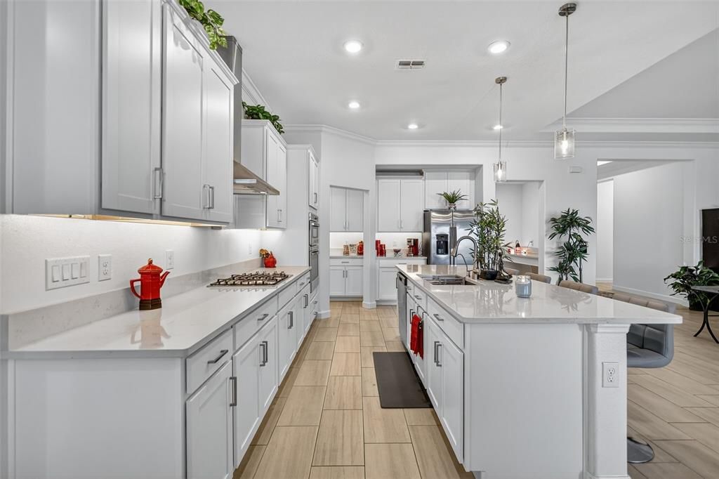 For Sale: $619,999 (4 beds, 3 baths, 2805 Square Feet)