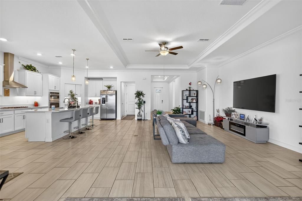 For Sale: $619,999 (4 beds, 3 baths, 2805 Square Feet)