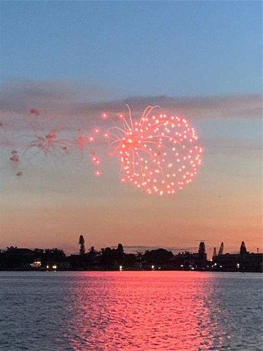 For Sale: $1,050,000 (3 beds, 2 baths, 1830 Square Feet)