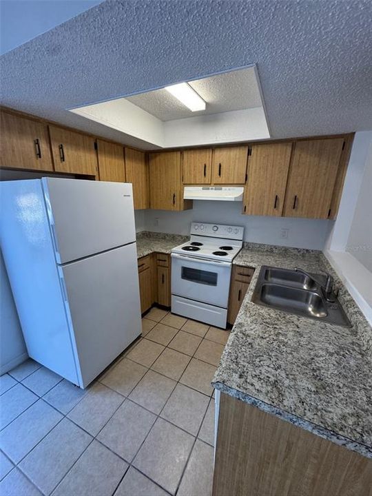 出租: $1,249 (2 贝兹, 1 浴室, 1020 平方英尺)