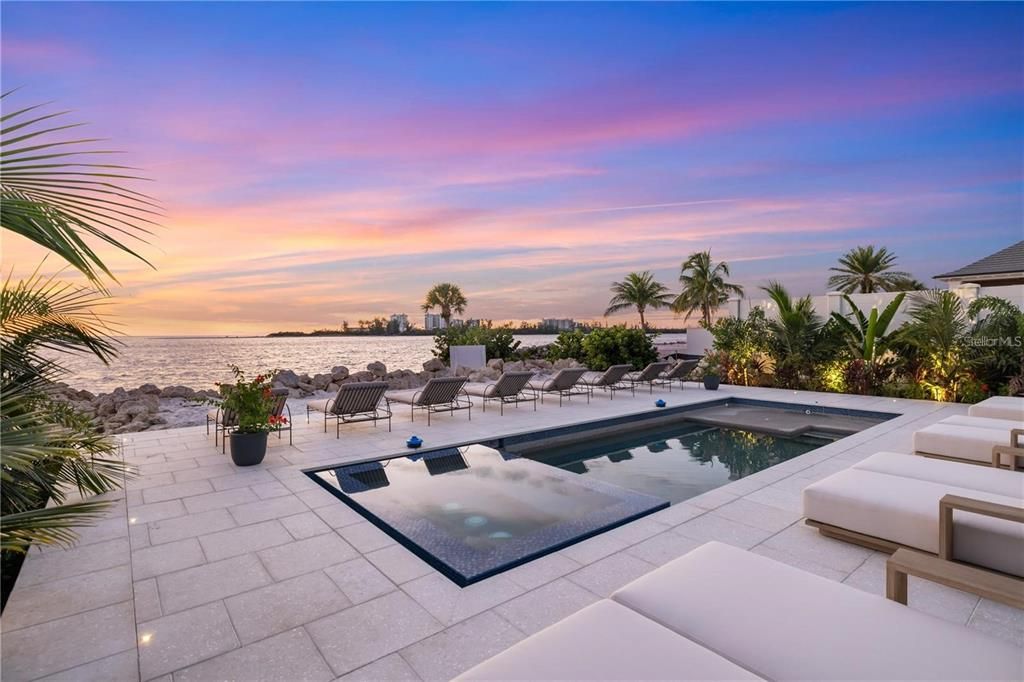 待售: $14,990,000 (6 贝兹, 5 浴室, 6468 平方英尺)