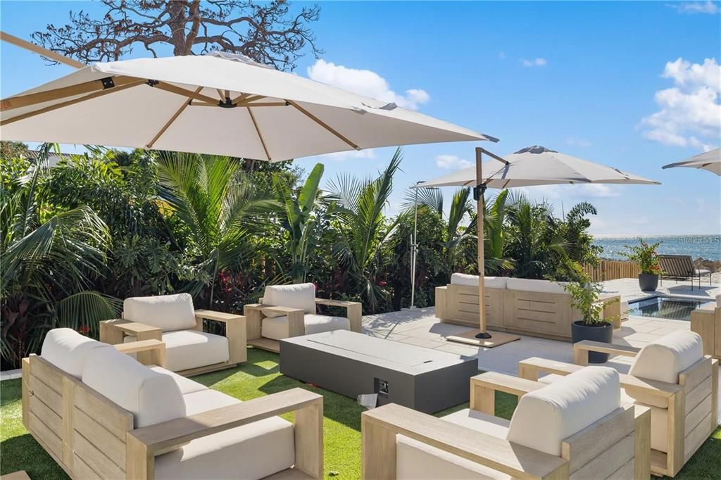 待售: $14,990,000 (6 贝兹, 5 浴室, 6468 平方英尺)