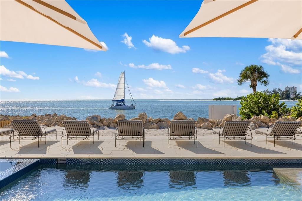 待售: $14,990,000 (6 贝兹, 5 浴室, 6468 平方英尺)